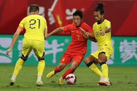 于是