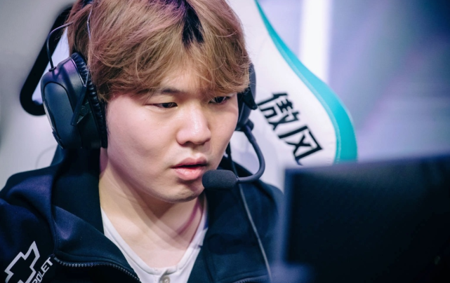 转会尚处于 转会尚处于